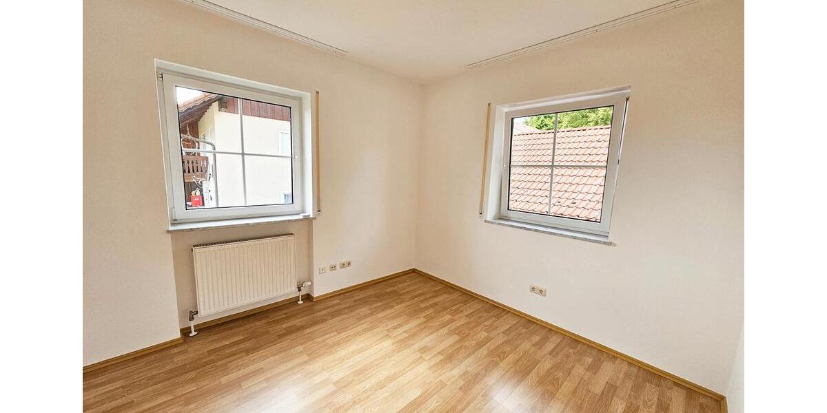 Etagenwohnung Bad Birnbach Asenham - 3 Zimmer, 72 m&sup2;, 630&euro; | Angebot:26633299