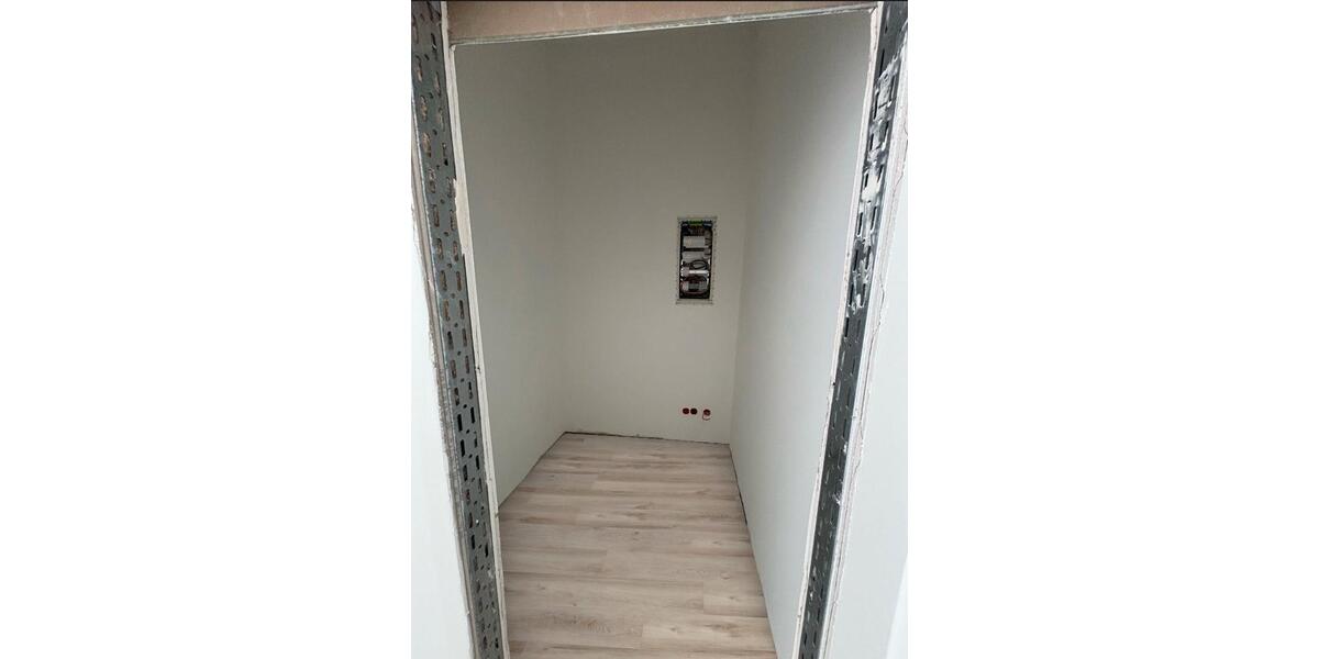 Erdgeschoßwohnung Sinn - 2 Zimmer, 130 m&sup2;, 1.200&euro; | Angebot:26614071