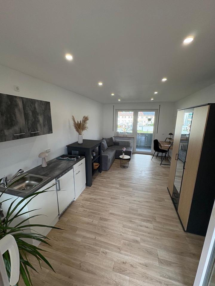 Möblierte 1-Zimmer-Wohnung mit Balkon & Wintergarten in Ansbach