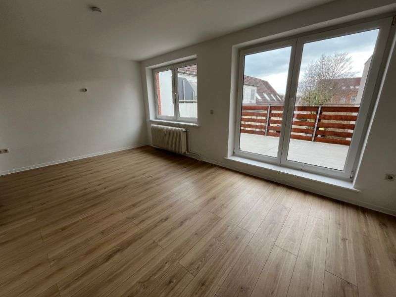 Wohnung zum Mieten in Heide 650 € 85.93 m²