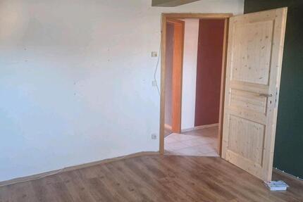 Wohnung Oberkotzau - 2.5 Zimmer, 48 m&sup2;, 380&euro; | Angebot:26249103