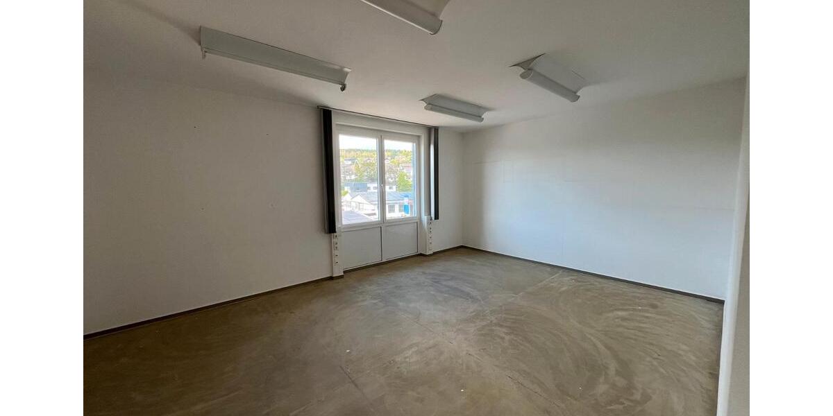 Gewerbeobjekt Bergneustadt - 950&euro; | Angebot:26101379