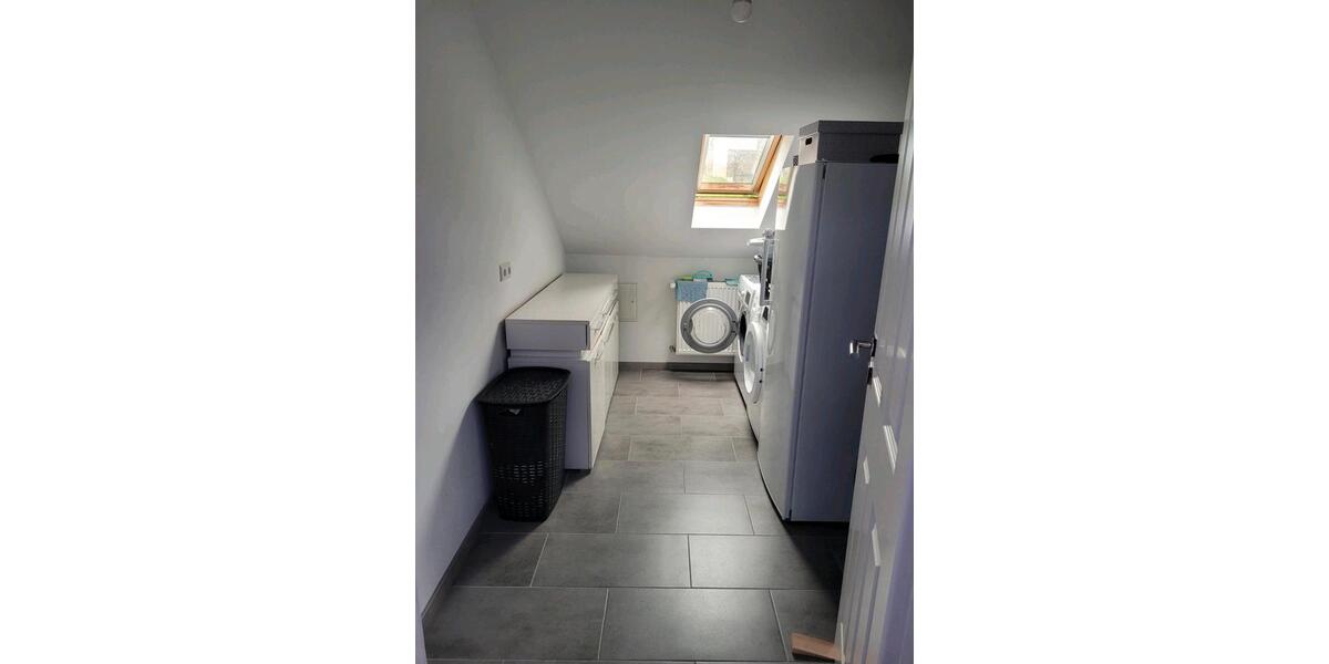 Dachgeschoßwohnung Bretten - 4 Zimmer, 105 m&sup2;, 1.250&euro; | Angebot:24630747