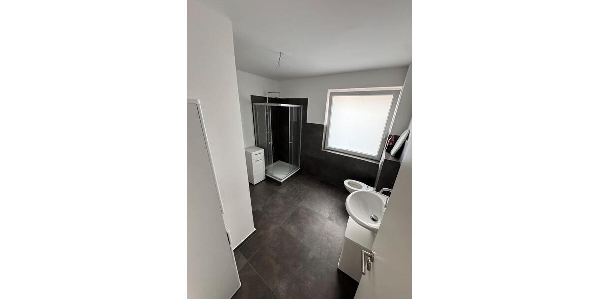 4-Zimmer-Wohnung mit Balkon in ruhiger Lage – sofort bezugsfrei 4 zimmer