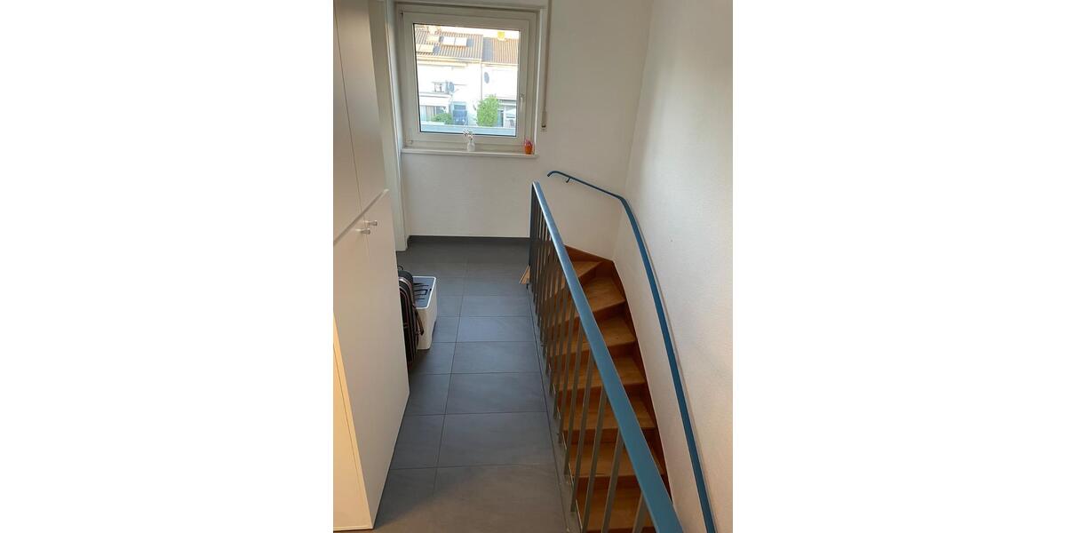 Wohnen auf Zeit Freiburg im Breisgau Haslach - 4 Zimmer, 104 m&sup2;, 1.800&euro; | Angebot:26553491