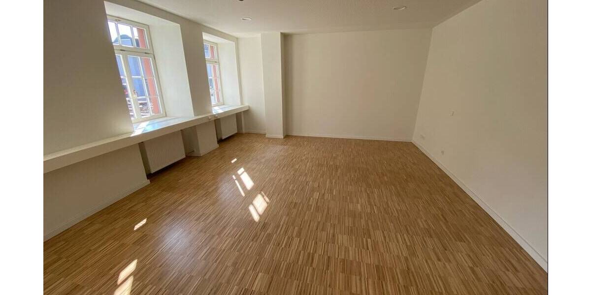 Gewerbeobjekt Gengenbach - 4 Zimmer, 1.880&euro; | Angebot:25797298