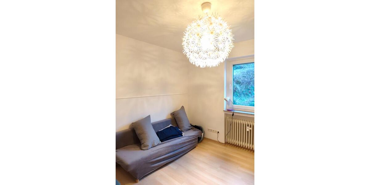 Etagenwohnung Siegen Eiserfeld - 4 Zimmer, 110 m&sup2;, 1.000&euro; | Angebot:24752653