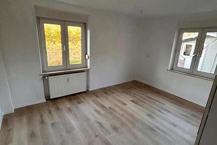 Wohnung Hallschlag - 3 Zimmer, 60 m&sup2;, 450&euro; | Angebot:25811141