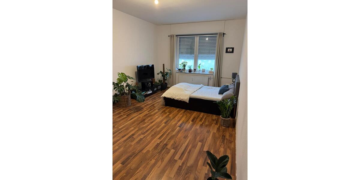 Erdgeschoßwohnung Osnabrück - 3 Zimmer, 100 m&sup2;, 1.100&euro; | Angebot:26580602