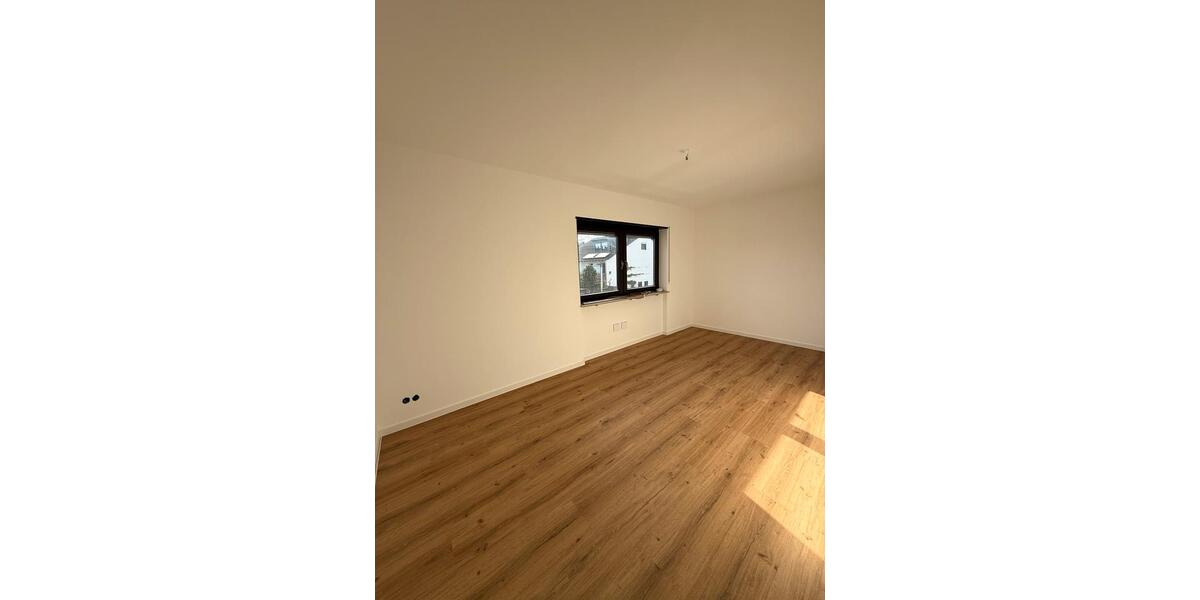 Etagenwohnung Ketsch - 3 Zimmer, 89 m&sup2;, 1.250&euro; | Angebot:25961923
