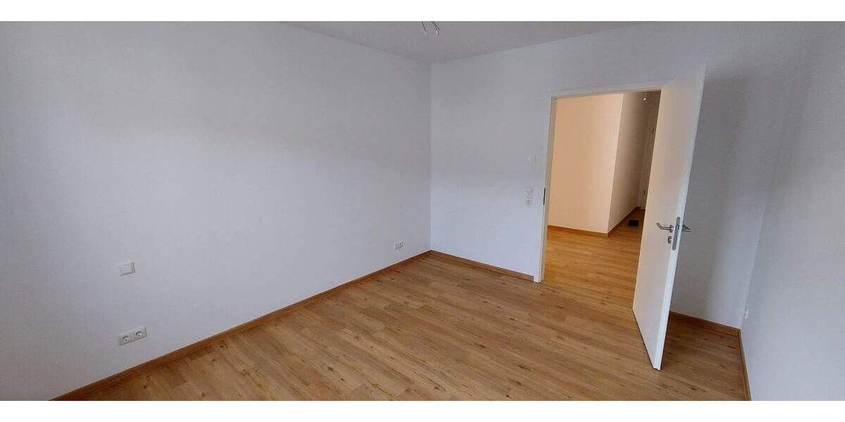 Terrassenwohnung Stralsund Tribseer - 3 Zimmer, 100 m&sup2;, 1.350&euro; | Angebot:26155575