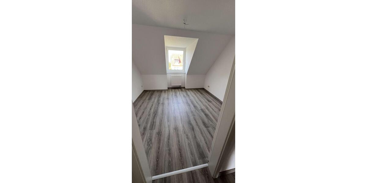 S-Bahn&Badesee,&Wohngenuß im Grünen, HomeofficePendeln(30Min. LEIPZIG), hilfsbereite Nachbarn,VIDEO 2 zimmer