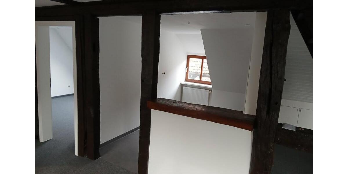 Dachgeschoßwohnung Hameln - 2.5 Zimmer, 70 m&sup2;, 620&euro; | Angebot:26611265