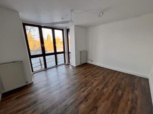 Gewerbeobjekt Ahrensburg - 8 Zimmer, 220 m&sup2;, 2.500&euro; | Angebot:25705655