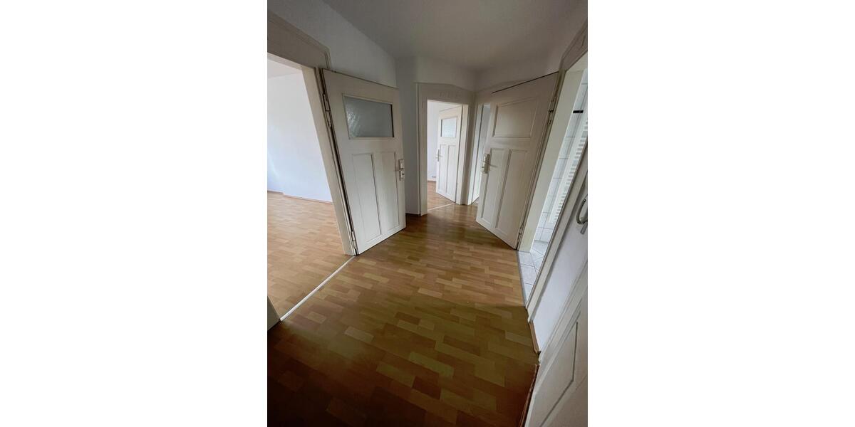 Dachgeschoßwohnung Freiberg - 2 Zimmer, 64 m&sup2;, 380&euro; | Angebot:22989492