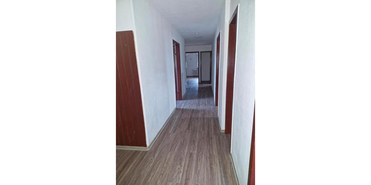 Dachgeschoßwohnung Michelstadt - 4 Zimmer, 110 m&sup2;, 850&euro; | Angebot:25405396