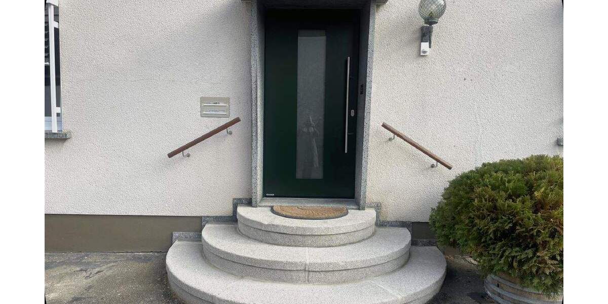 Etagenwohnung Hilzingen Weiterdingen - 3 Zimmer, 105 m&sup2;, 1.155&euro; | Angebot:25708458