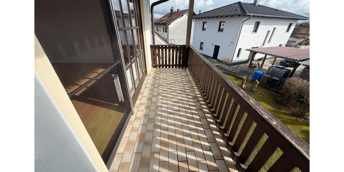 Etagenwohnung Hengersberg - 3 Zimmer, 72 m&sup2;, 650&euro; | Angebot:25550464