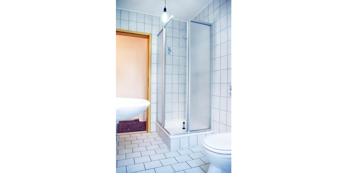 Dachgeschoßwohnung Riegelsberg - 3 Zimmer, 100 m&sup2;, 680&euro; | Angebot:26287855