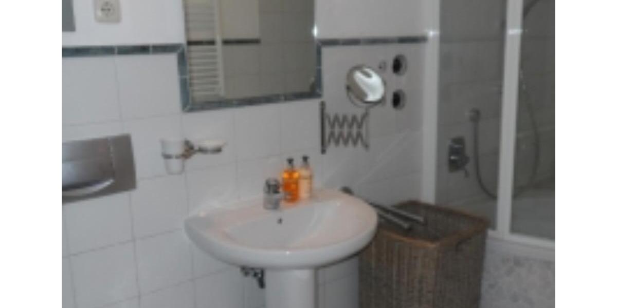 Terrassenwohnung Feldafing - 2 Zimmer, 55 m&sup2;, 1.250&euro; | Angebot:24159671