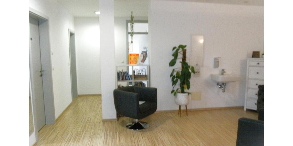 Gewerbeobjekt Altdorf - 900&euro; | Angebot:23313815