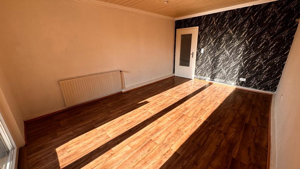 Großes Haus in Einfamilienhaus für die ganze Familie zu vermieten 7 zimmer