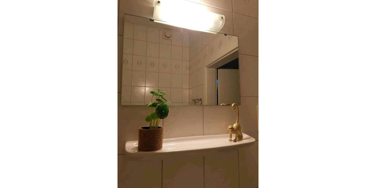 Wohnen auf Zeit Brake (Unterweser) - 1 Zimmer, 35 m&sup2;, 95&euro; | Angebot:16008812