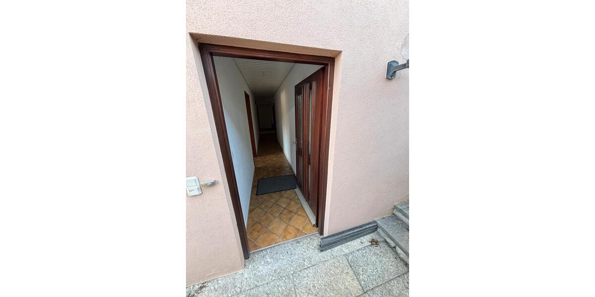 Erdgeschoßwohnung Bösingen - 2 Zimmer, 55 m&sup2;, 500&euro; | Angebot:25305277