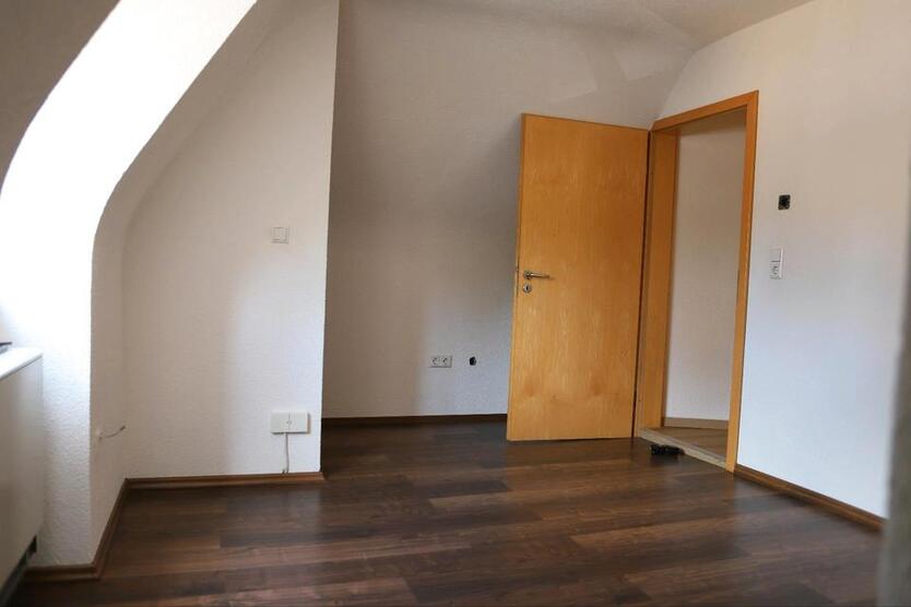 Charmante 4,5 Zimmer MaisonetteWohnung Pauschalmiete