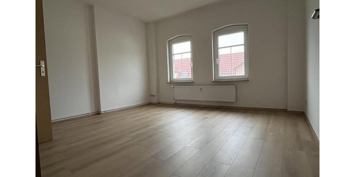 Etagenwohnung Pegau - 1 Zimmer, 38 m&sup2;, 350&euro; | Angebot:25052997