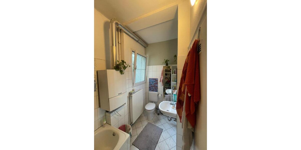 Etagenwohnung Wuppertal Elberfeld - 3 Zimmer, 86 m&sup2;, 950&euro; | Angebot:24703896