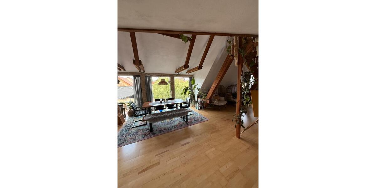Maisonettenwohnung Neunkirchen am Brand - 2.5 Zimmer, 140 m&sup2;, 1.250&euro; | Angebot:26603772