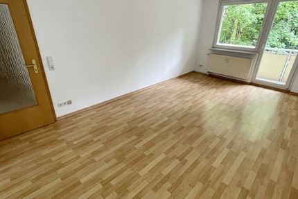 4 Raum Whg. mit Balkon, Bad mit Wanne in Gera - Langenberg! - Wohnung Gera Langenberg | Angebot:27720525