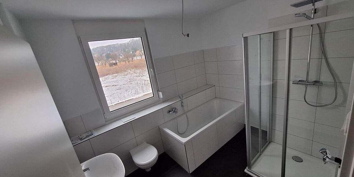 Reihenhaus Pirna - 5 Zimmer, 120 m&sup2;, 1.700&euro; | Angebot:25775008