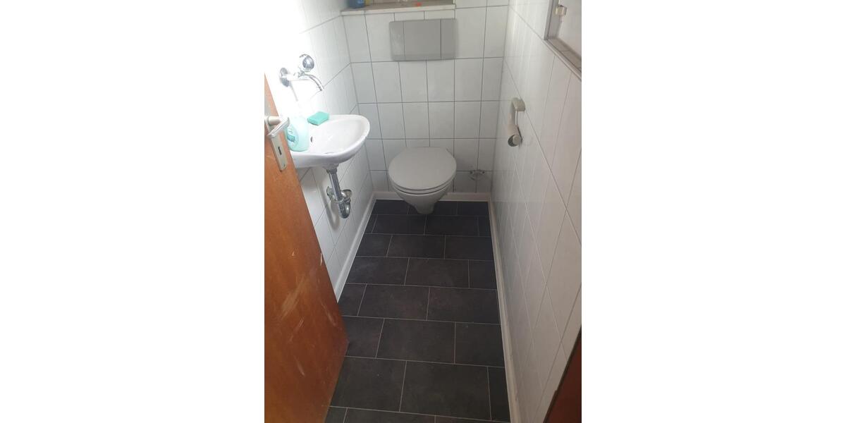 Etagenwohnung Reutlingen Reutlingen (Kernstadt) - 5 Zimmer, 110 m&sup2;, 1.350&euro; | Angebot:24801947