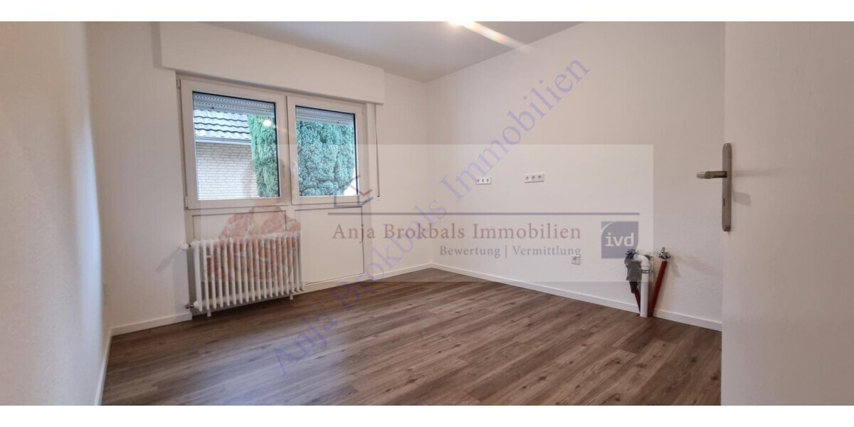 Gütersloh: Erdgeschoss mit Garten und Garage in einem 2 Familienhaus, stadtnahe Lage am Grüngürtel - 4.5 Gütersloh Isselhorst | Angebot:20476906