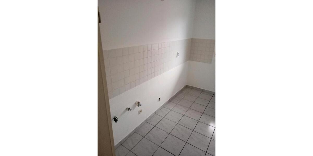 Etagenwohnung Zittau - 1 Zimmer, 68 m&sup2;, 341&euro; | Angebot:26474739