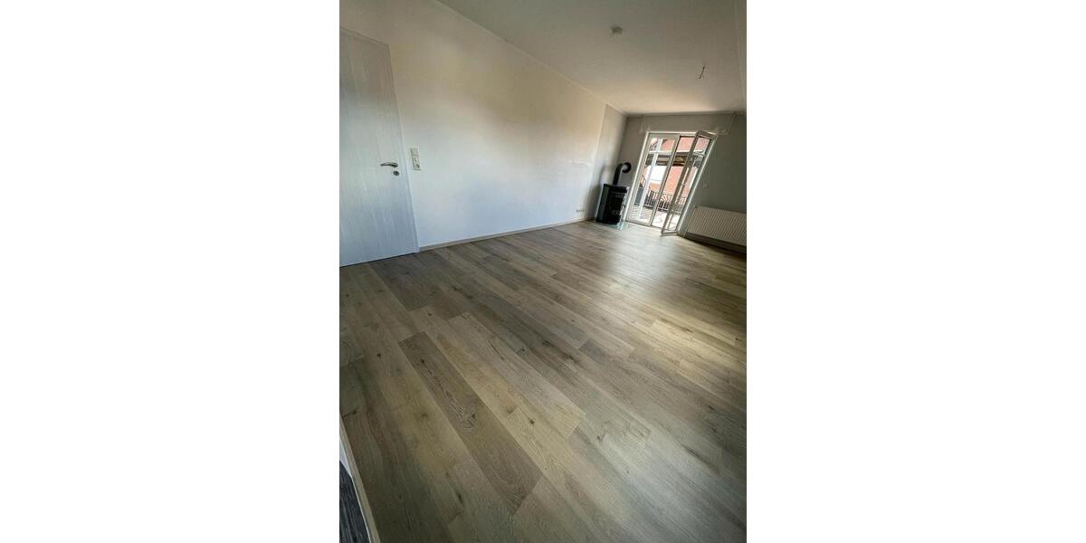Etagenwohnung Essen (Oldenburg) - 4 Zimmer, 120 m&sup2;, 850&euro; | Angebot:26033167