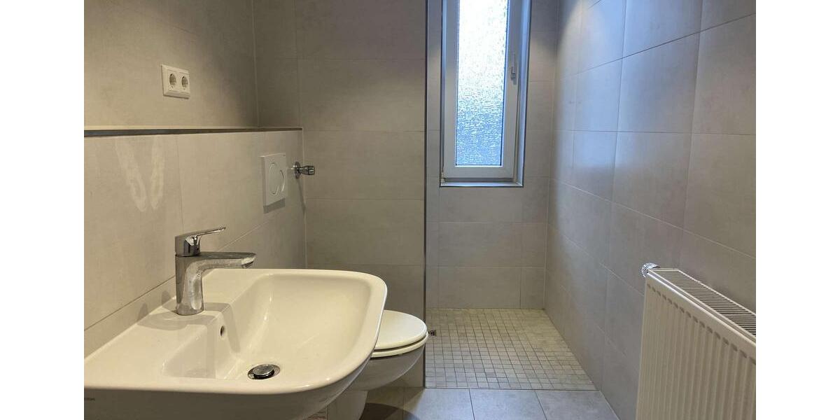 Erdgeschoßwohnung Hannover Vahrenwald-List - 3 Zimmer, 85 m&sup2;, 1.000&euro; | Angebot:24314036