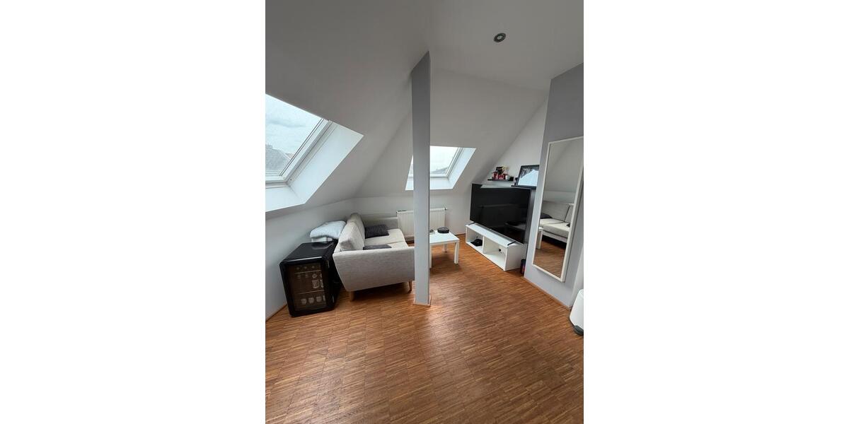 Etagenwohnung Düsseldorf Stadtbezirk 3 - 6 Zimmer, 150 m&sup2;, 650&euro; | Angebot:26663989