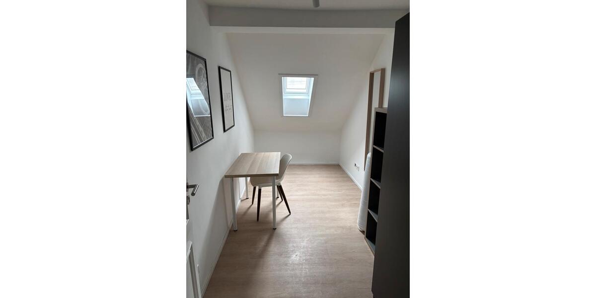 Wohnen auf Zeit Stuttgart Stuttgart-Süd - 10 Zimmer, 160 m&sup2;, 600&euro; | Angebot:25901274