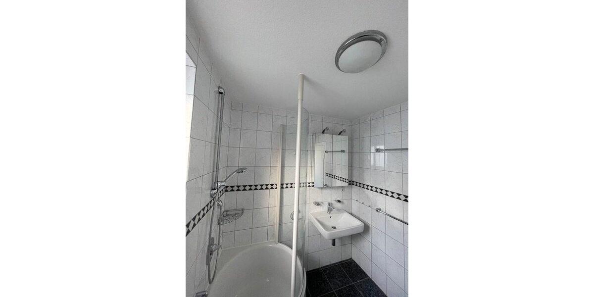 Einfamilienhaus Kronberg im Taunus - 5 Zimmer, 150 m&sup2;, 2.200&euro; | Angebot:26226433