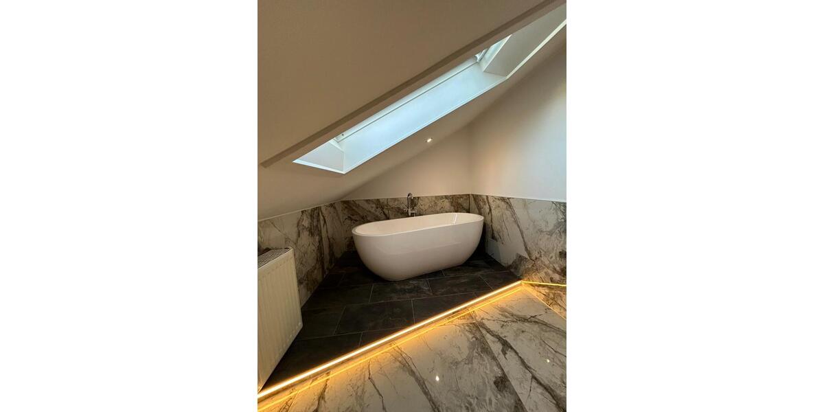 Dachgeschoßwohnung Windorf - 3 Zimmer, 80 m&sup2;, 690&euro; | Angebot:24660526