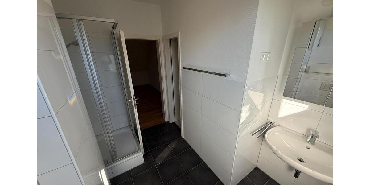 Villa Gelsenkirchen Buer - 12 Zimmer, 310 m&sup2;, 3.200&euro; | Angebot:22985202