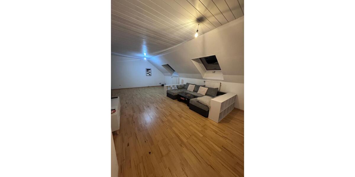Dachgeschoßwohnung Hatzfeld (Eder) - 2.5 Zimmer, 90 m&sup2;, 650&euro; | Angebot:26611120