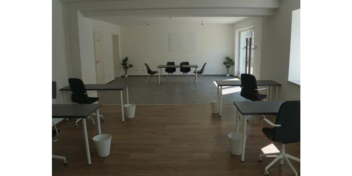 Gewerbeobjekt Schierling - 740&euro; | Angebot:26704477