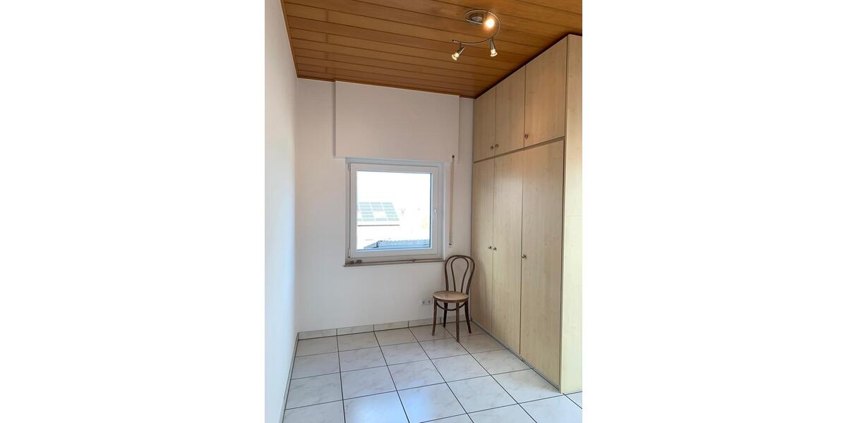 Etagenwohnung Königswinter - 4 Zimmer, 135 m&sup2;, 990&euro; | Angebot:26309168