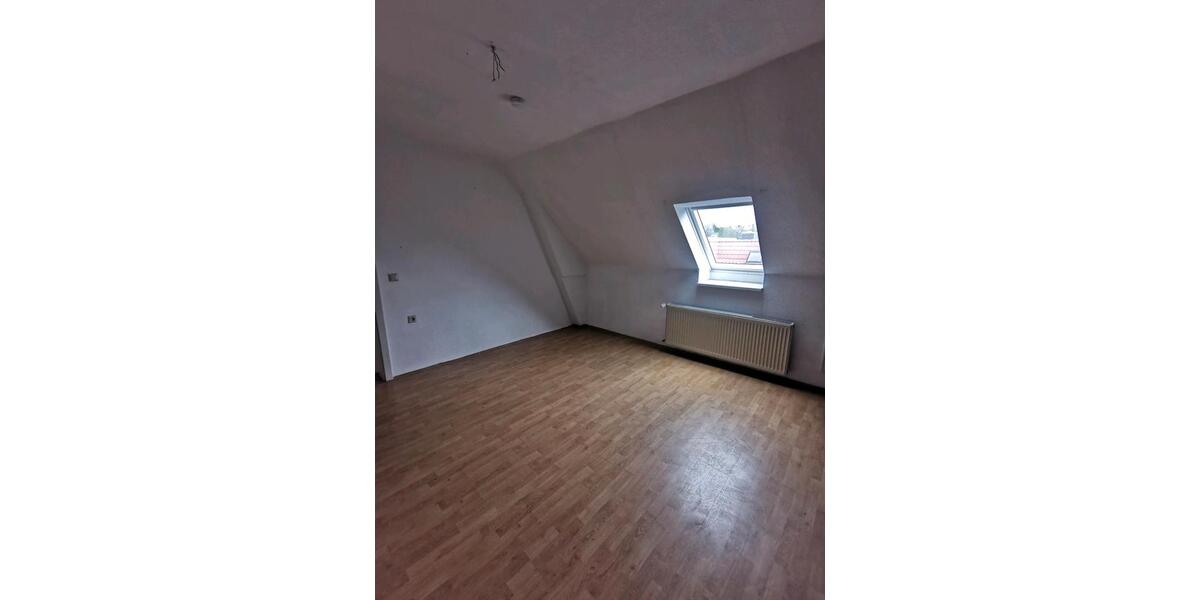 Dachgeschoßwohnung Staßfurt Löderburg - 2 Zimmer, 45 m&sup2;, 270&euro; | Angebot:25394587