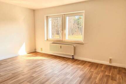 Wohnung Groß Schacksdorf-Simmersdorf Simmersdorf - 3 Zimmer, 79 m&sup2;, 389&euro; | Angebot:26256030