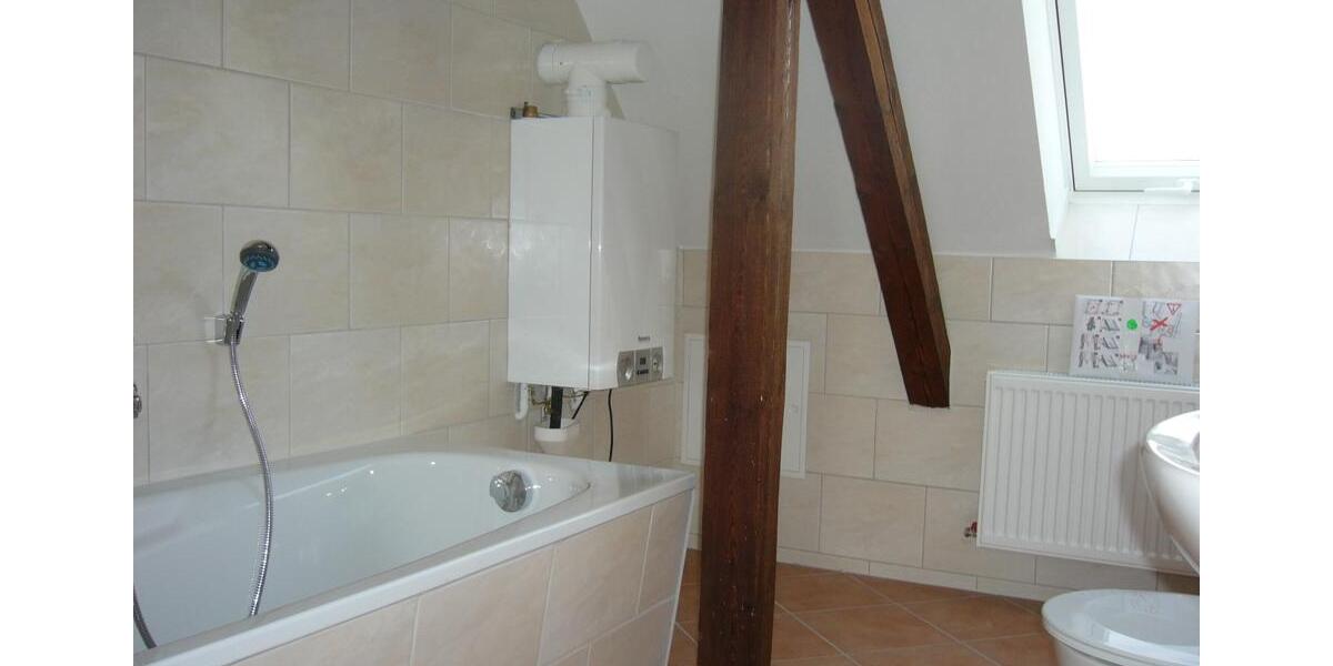 Dachgeschoßwohnung Oschersleben (Bode) - 2 Zimmer, 50 m&sup2;, 328&euro; | Angebot:26556575